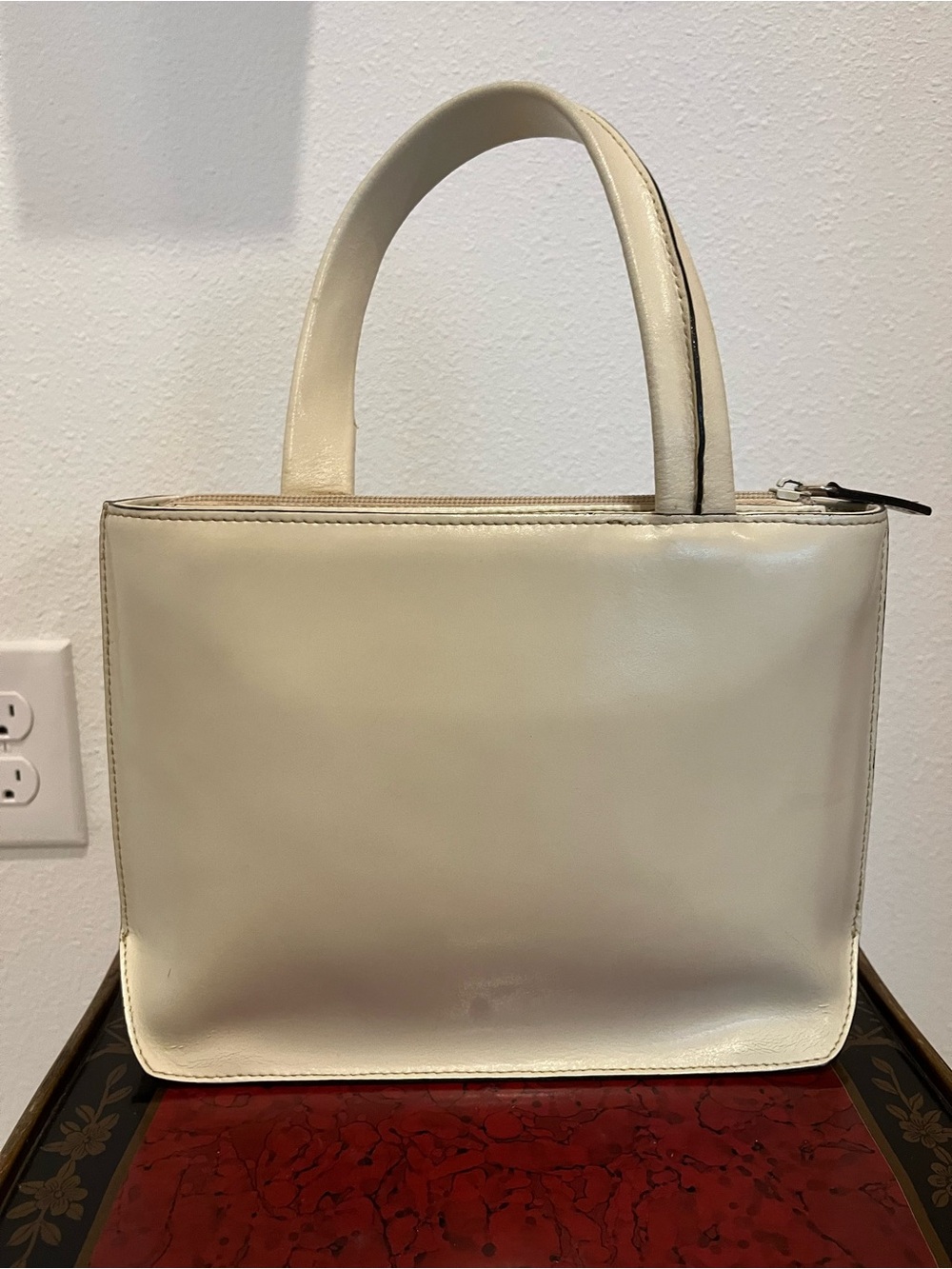 Sondra Roberts Cream One Cross Handle Purse Bag Vintage